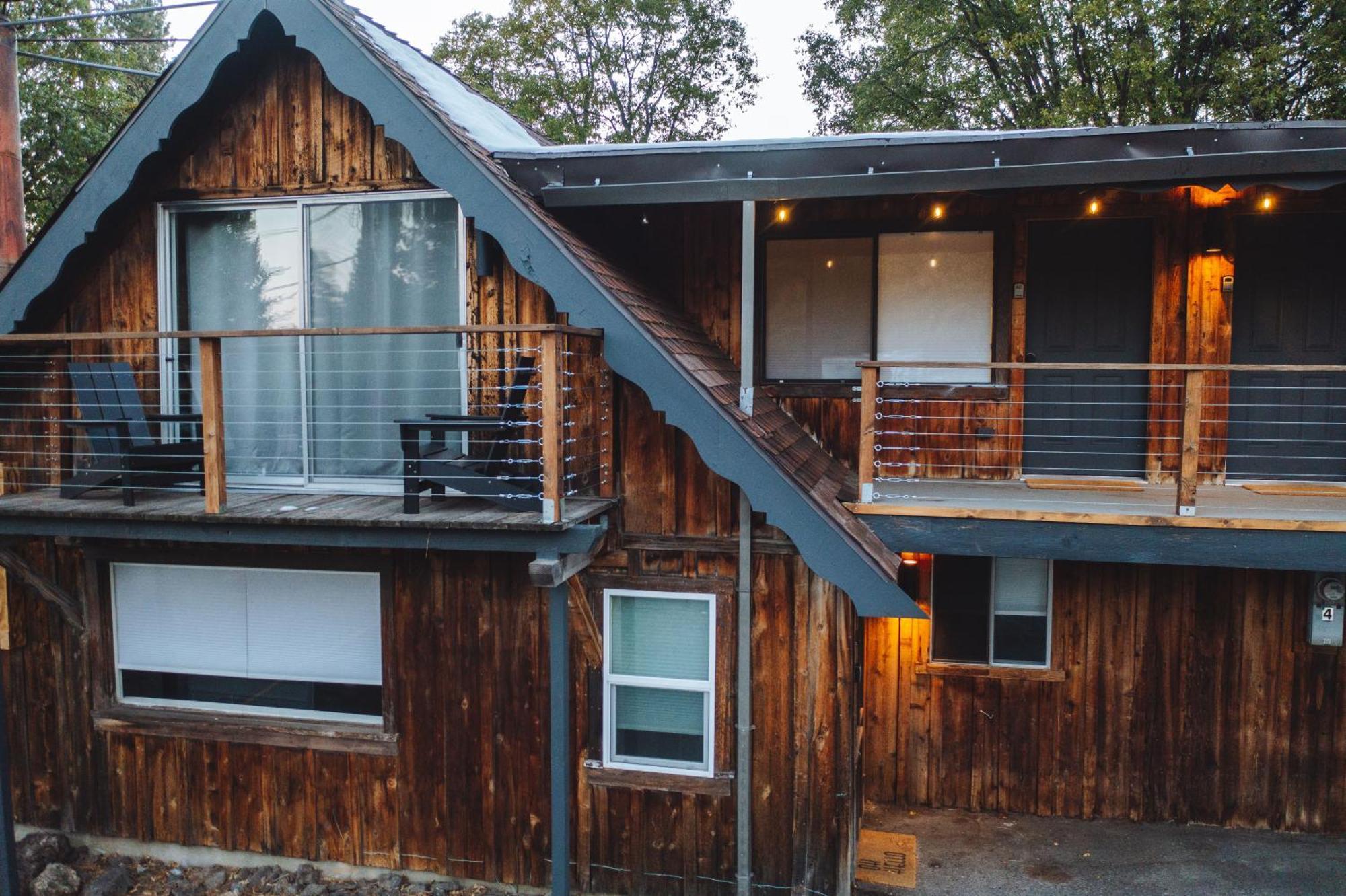 Basecamp Lodge Mount Shasta Eksteriør bilde
