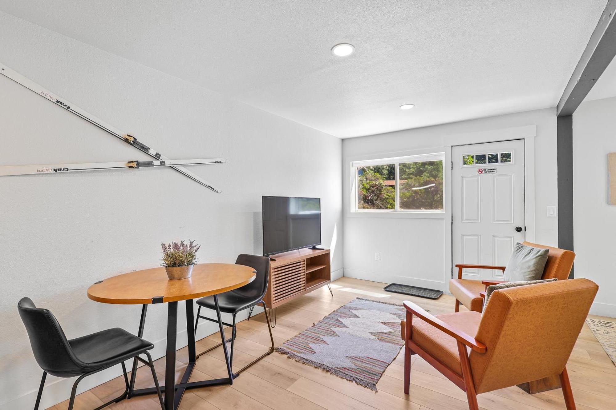 Basecamp Lodge Mount Shasta Rom bilde