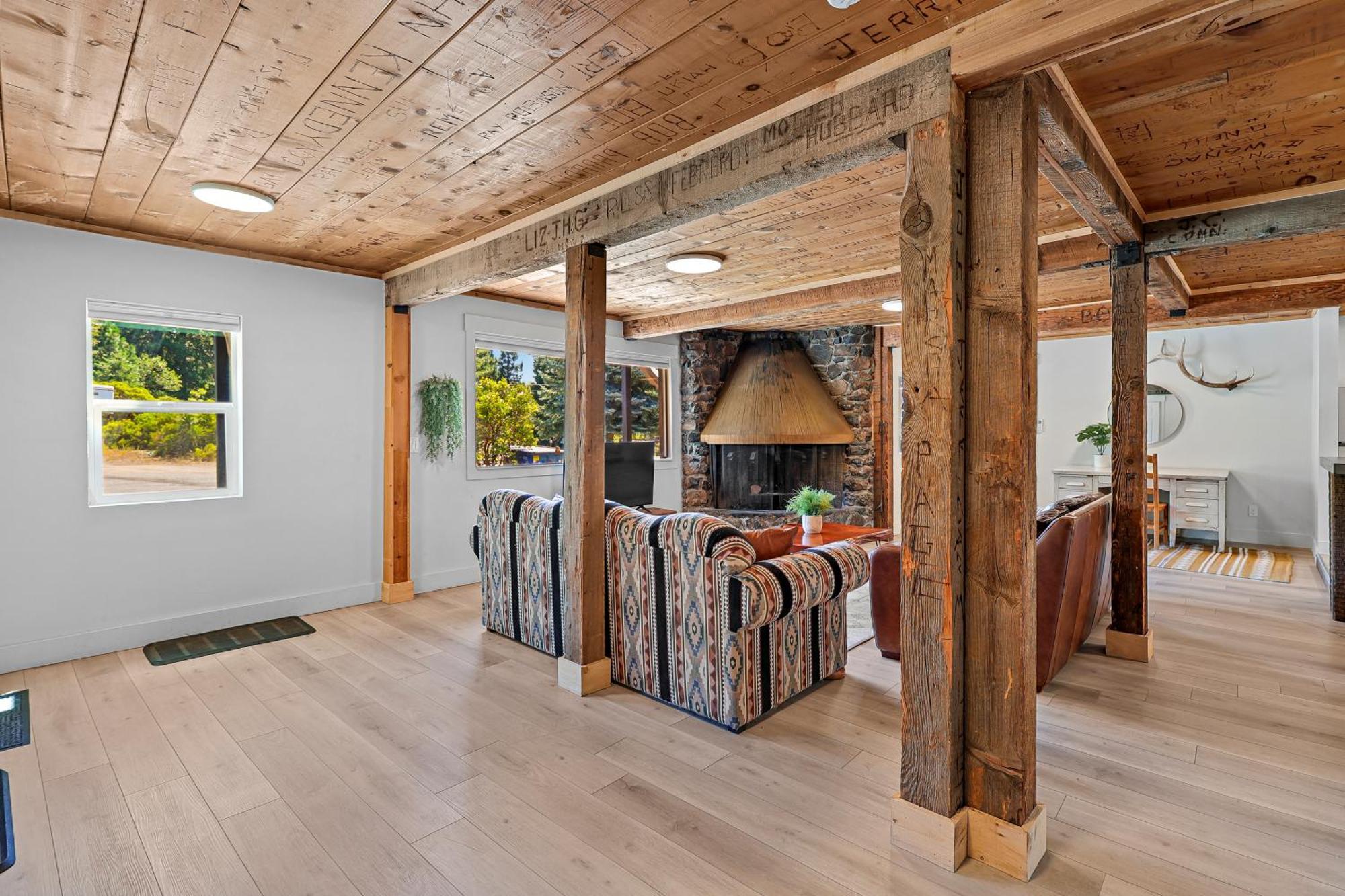 Basecamp Lodge Mount Shasta Rom bilde