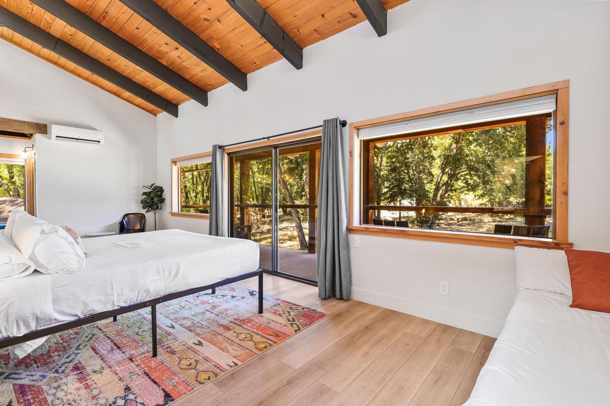 Basecamp Lodge Mount Shasta Rom bilde
