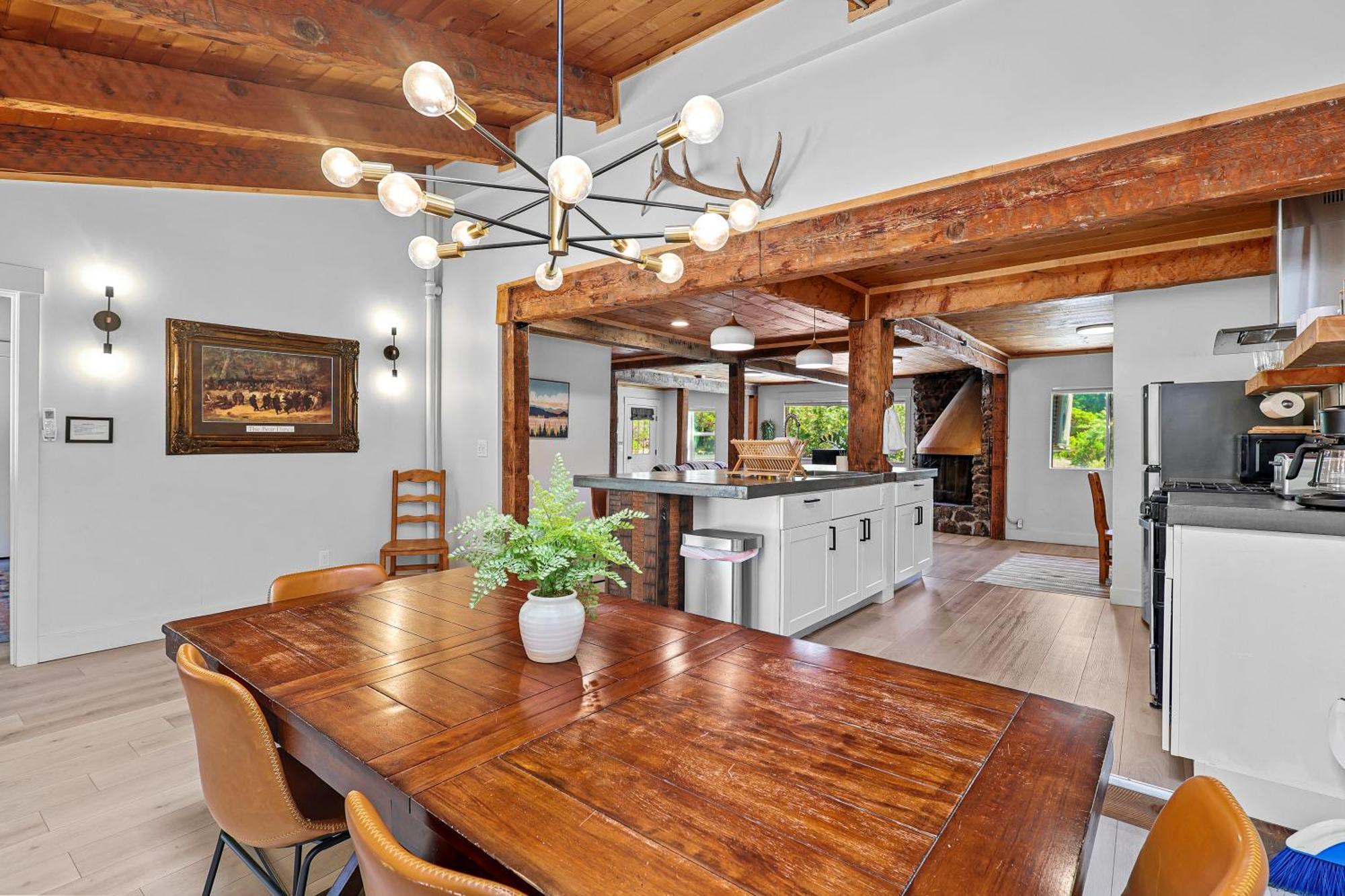 Basecamp Lodge Mount Shasta Eksteriør bilde