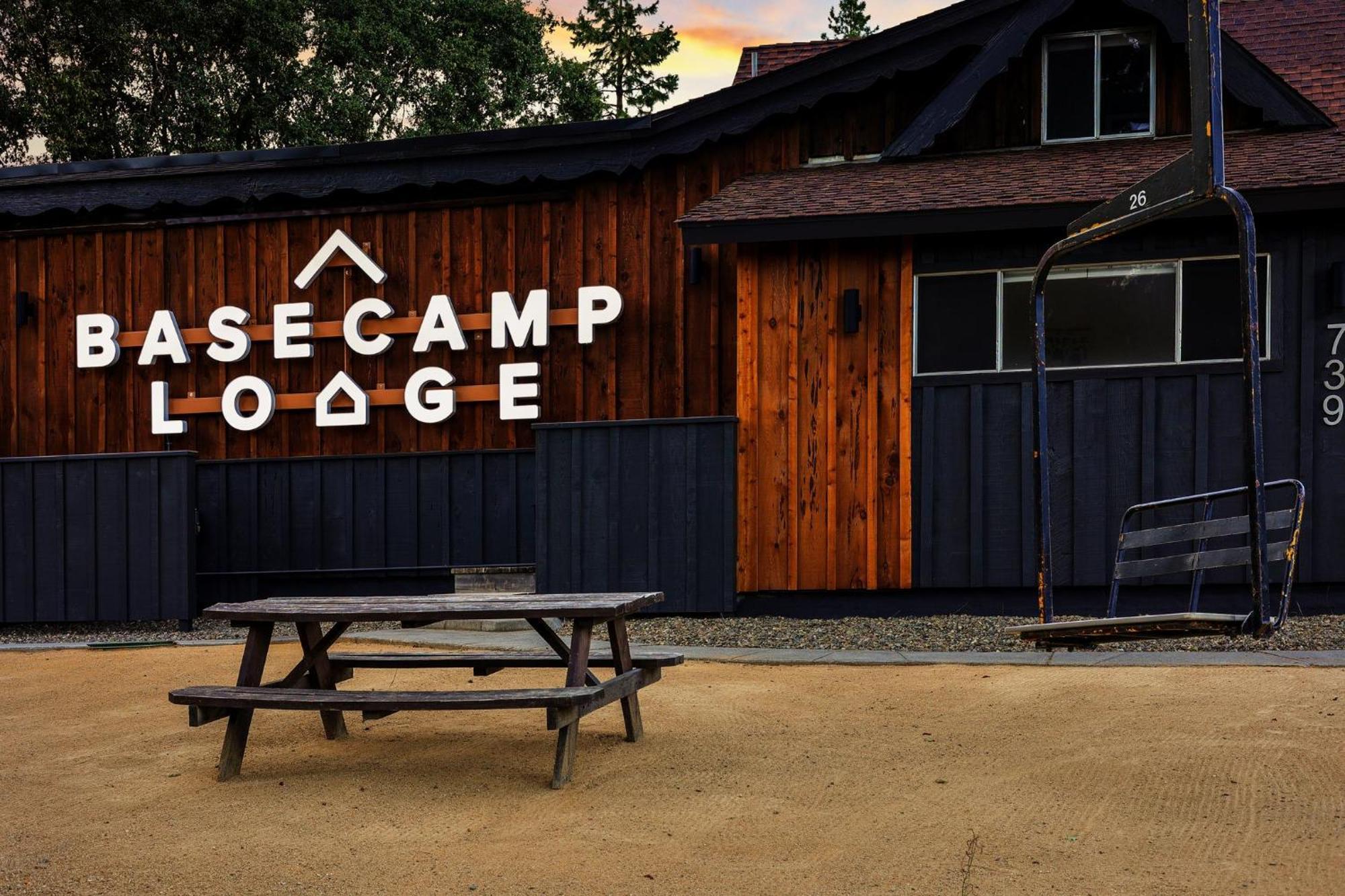 Basecamp Lodge Mount Shasta Eksteriør bilde